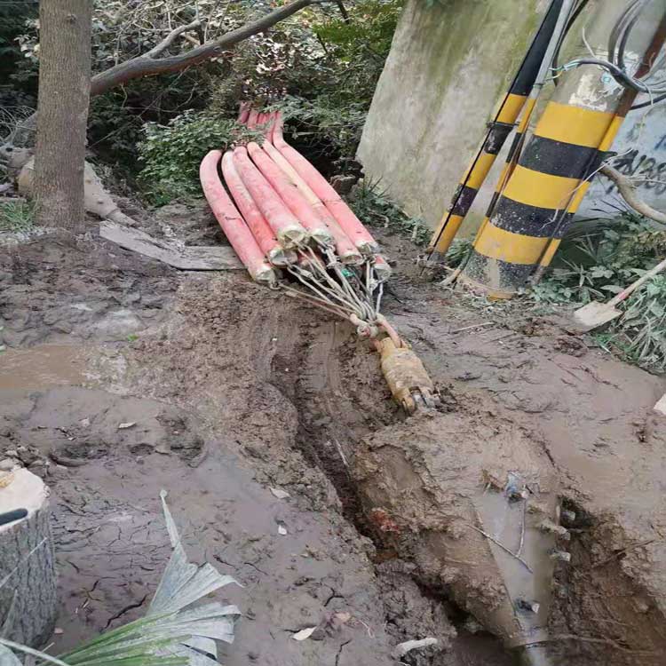 济宁煤矿拖拉管